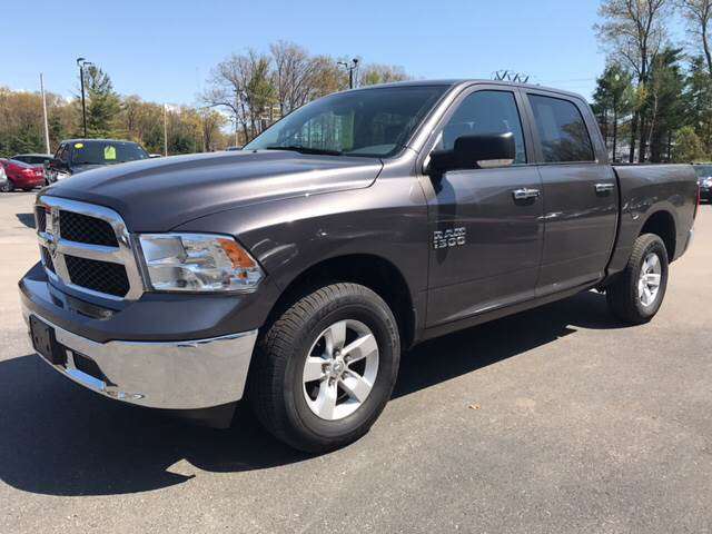 2015 RAM Ram Pickup 1500 4x4 SLT 4dr Crew Cab 5.5 ft. SB Pickup